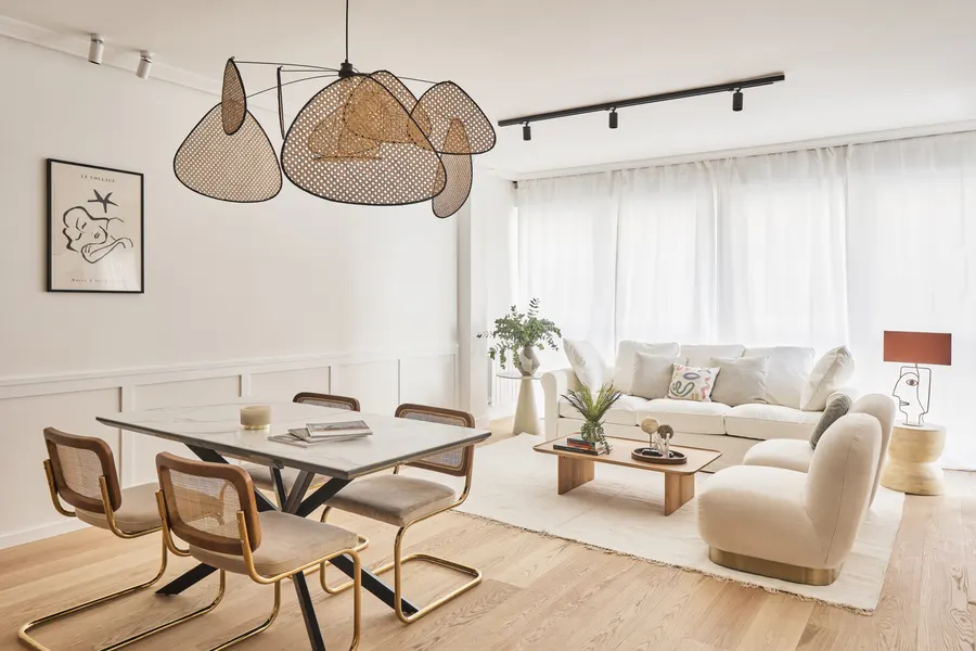 Interior de vivienda rehabilitada por Mónica Diago en Madrid
